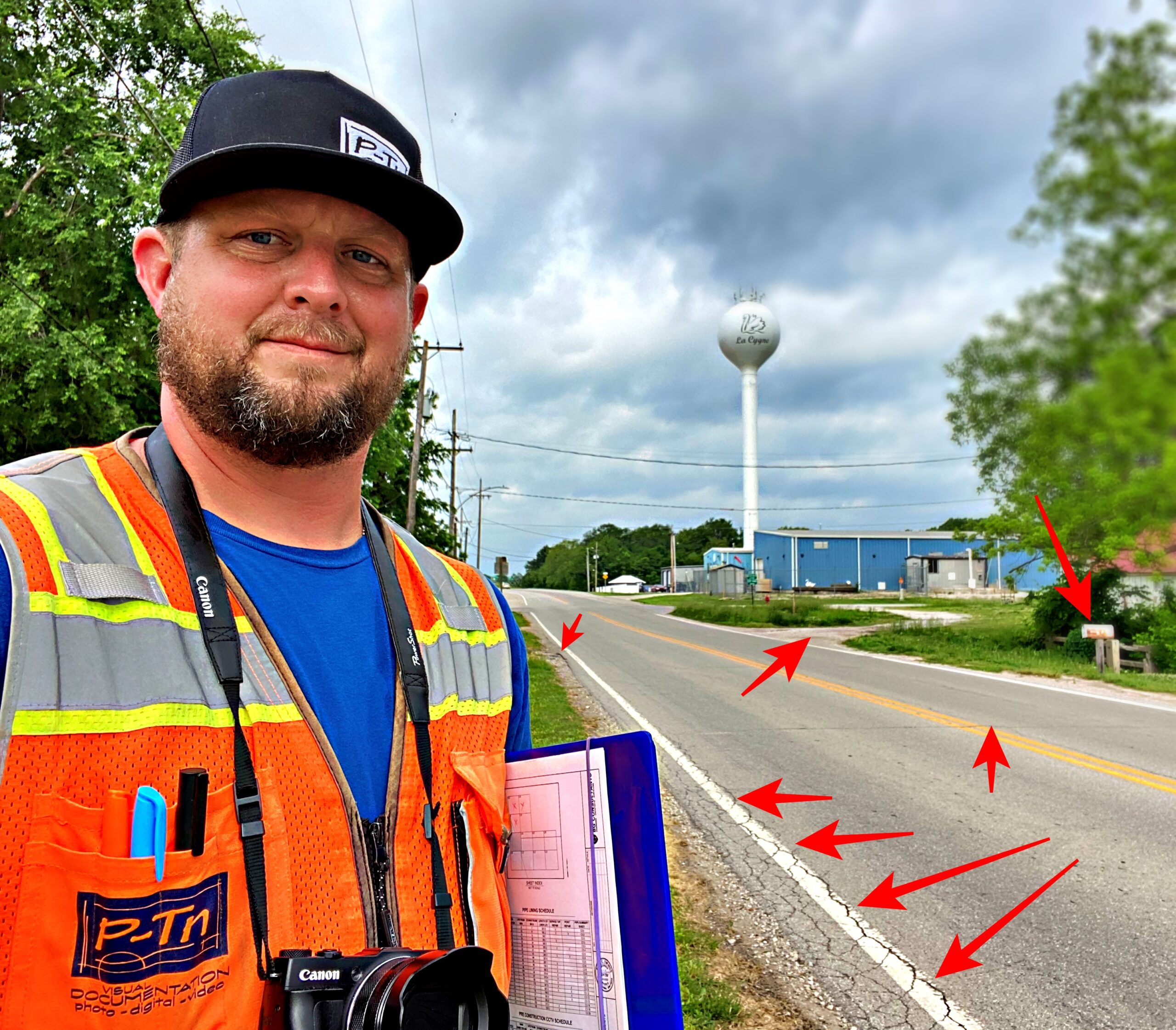 Professional photographer captures existing damage on a street construction site | P-Tn